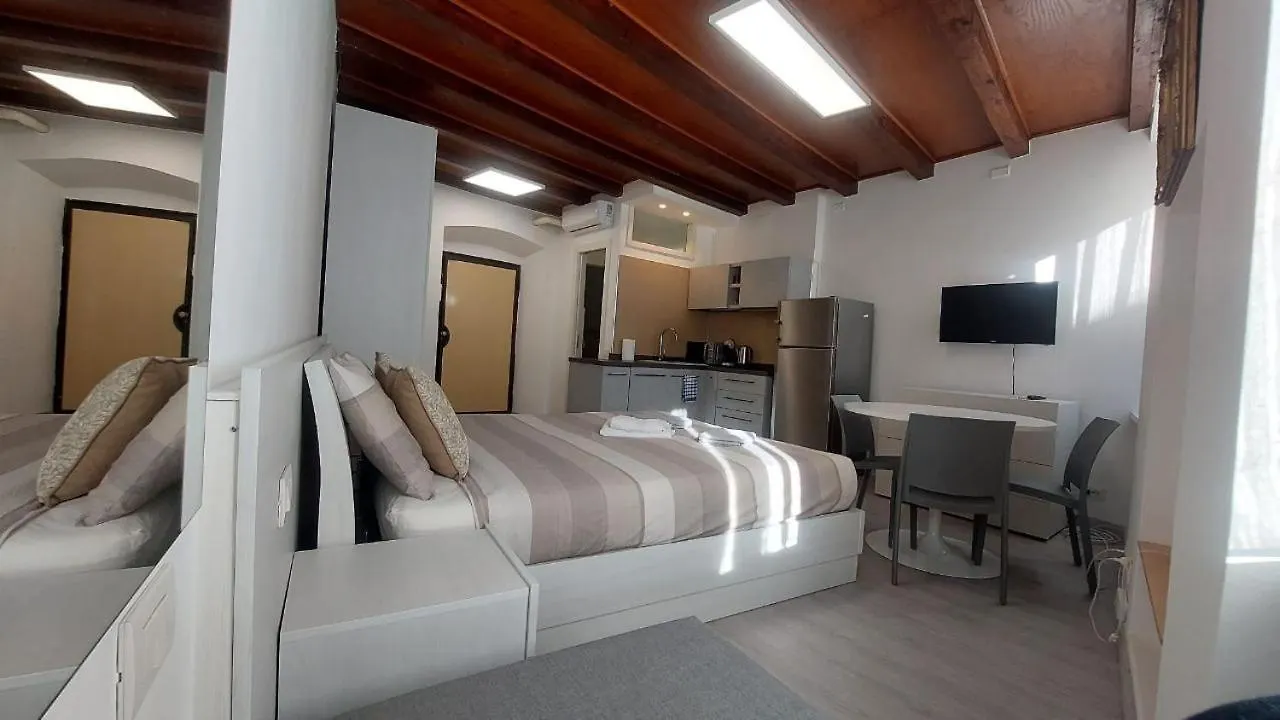 Loftcentre Apartment Bergamo 0*,  Italy